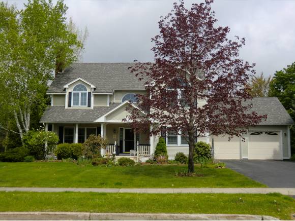 17 Bay Crest Drive