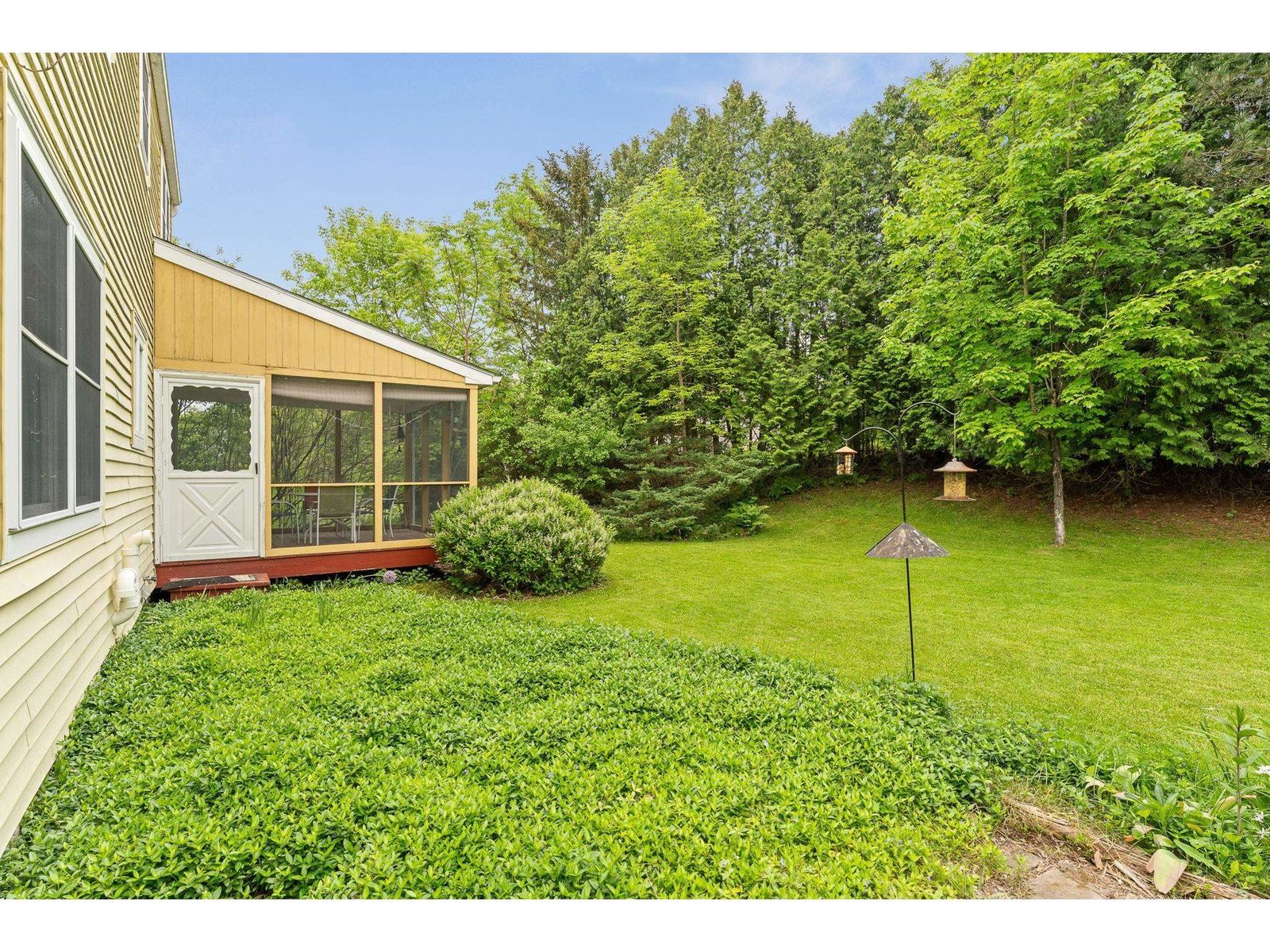 17 Brook Drive