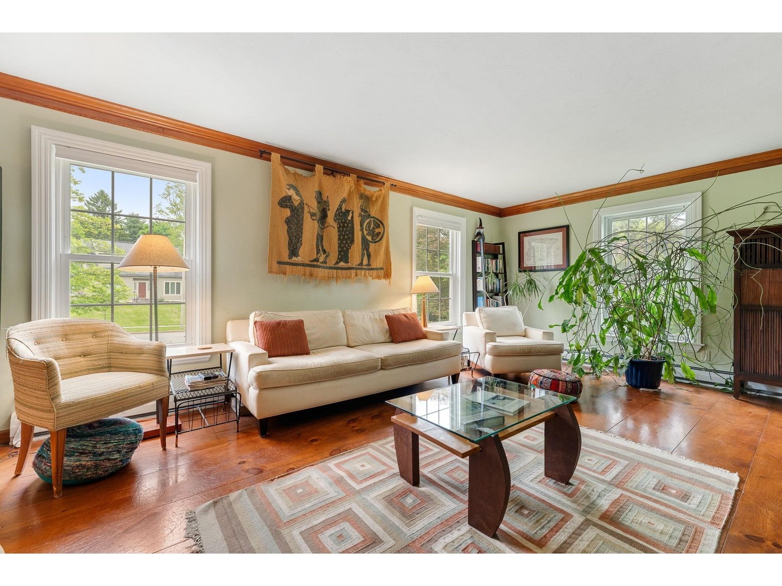 17 Brook Drive
