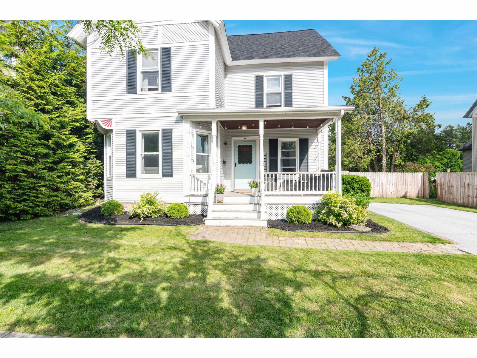 17 Brown Avenue