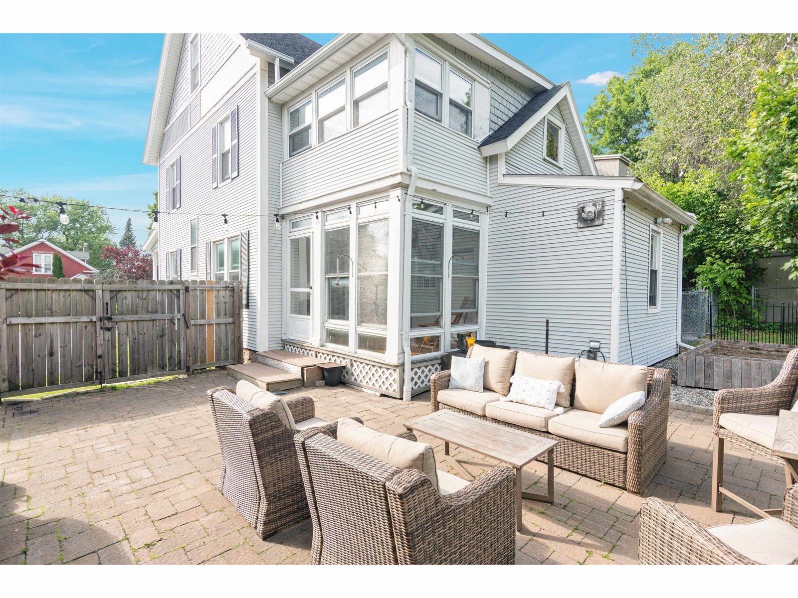 17 Brown Avenue