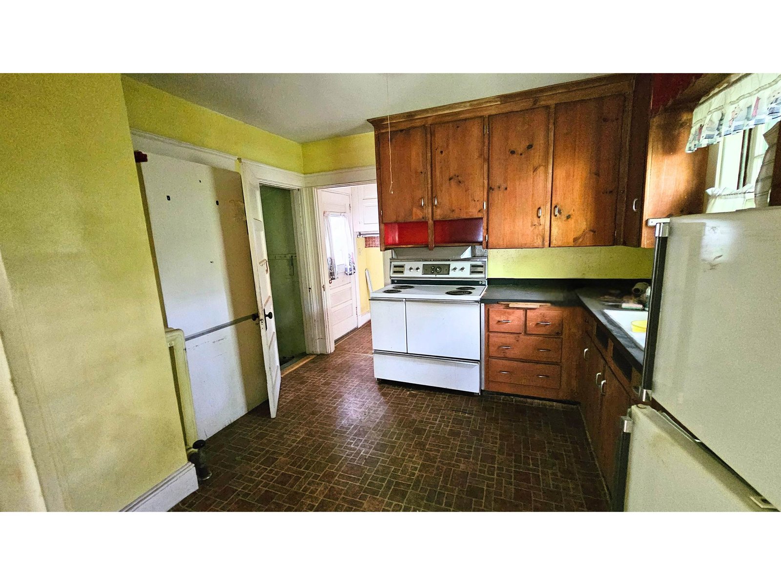 17 Clement Road