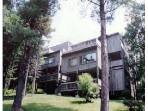 17 Cottage Club Road