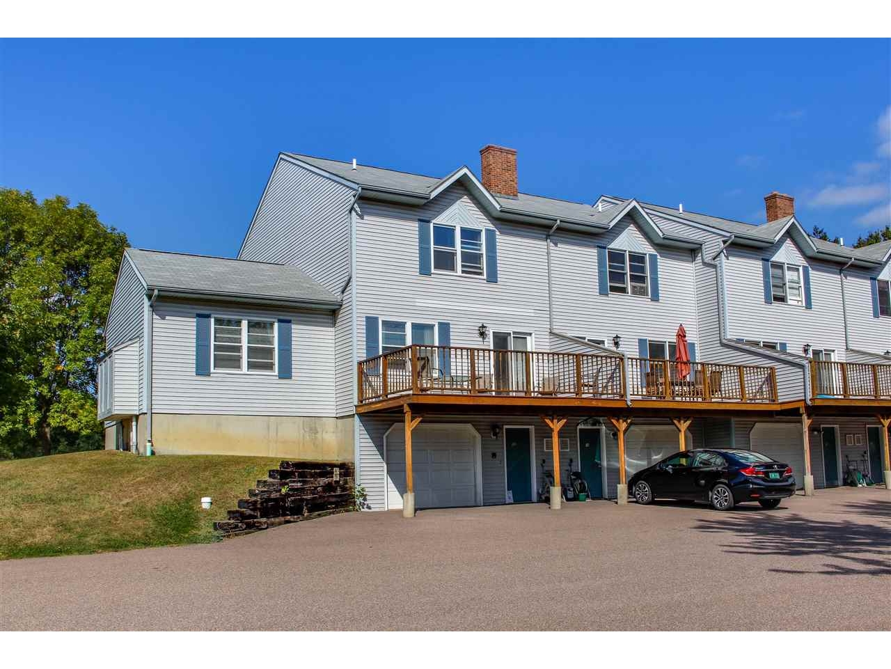 17 Craftsbury Court