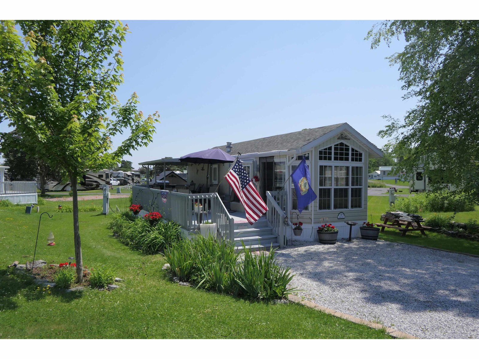 17 Eagle Lane, Unit 17