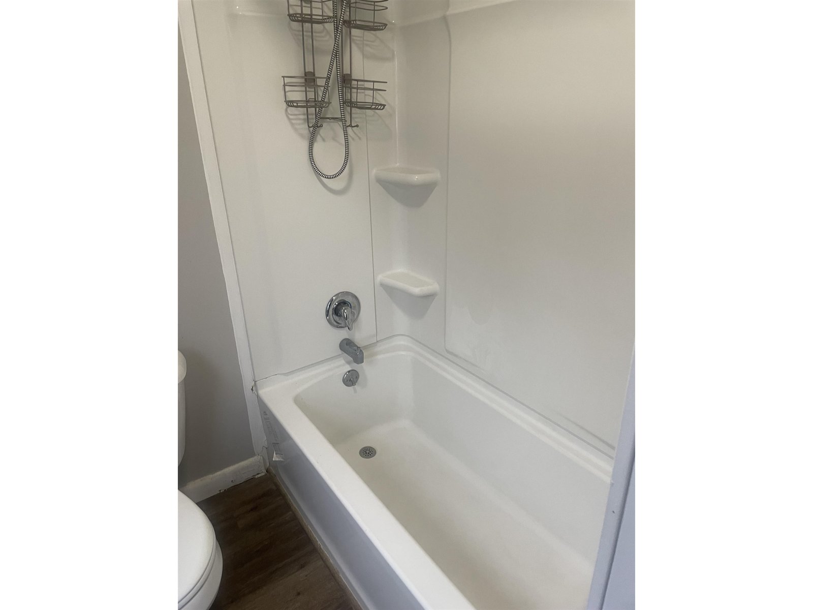 17 Iroquois Avenue