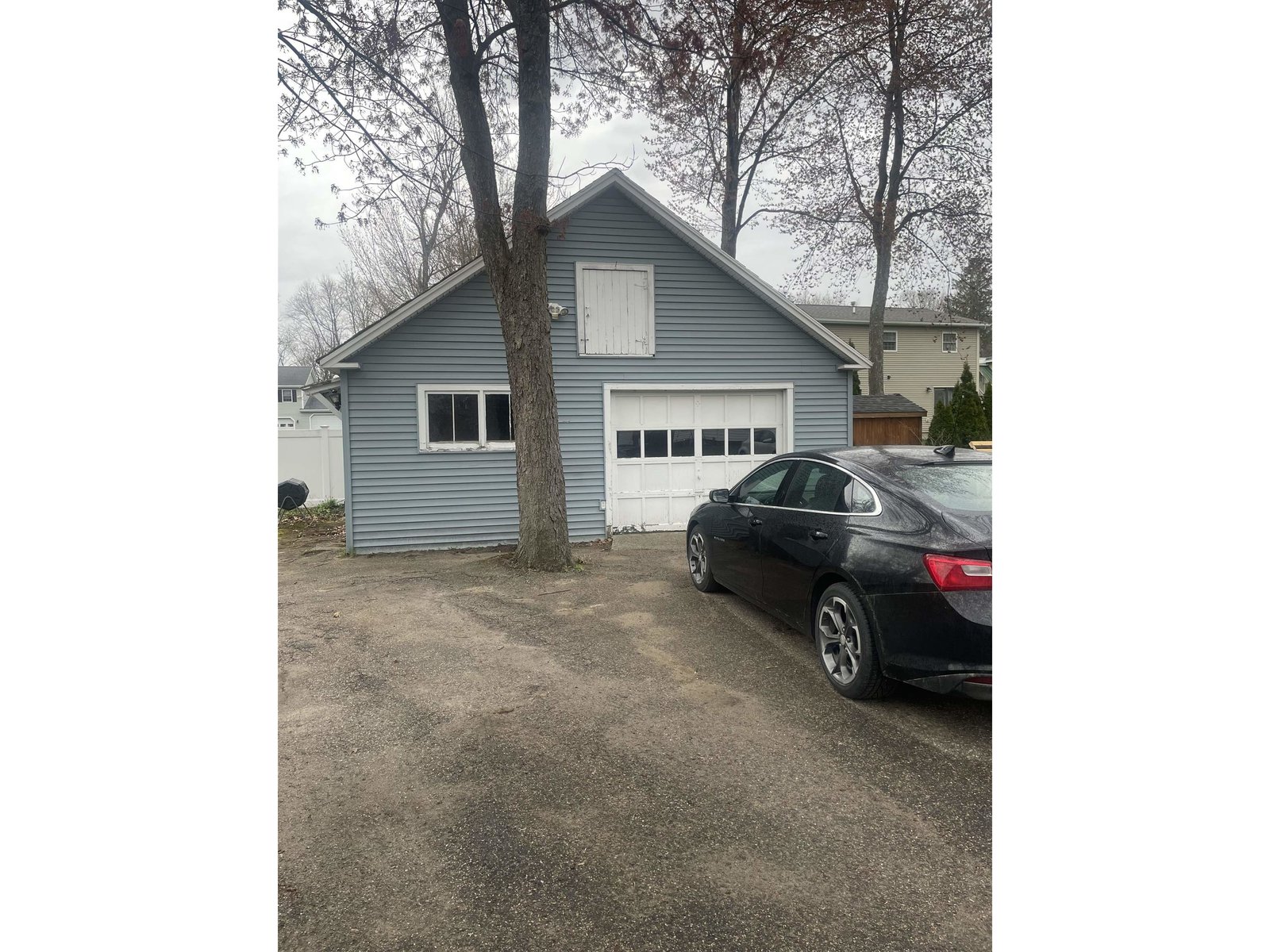 17 Iroquois Avenue
