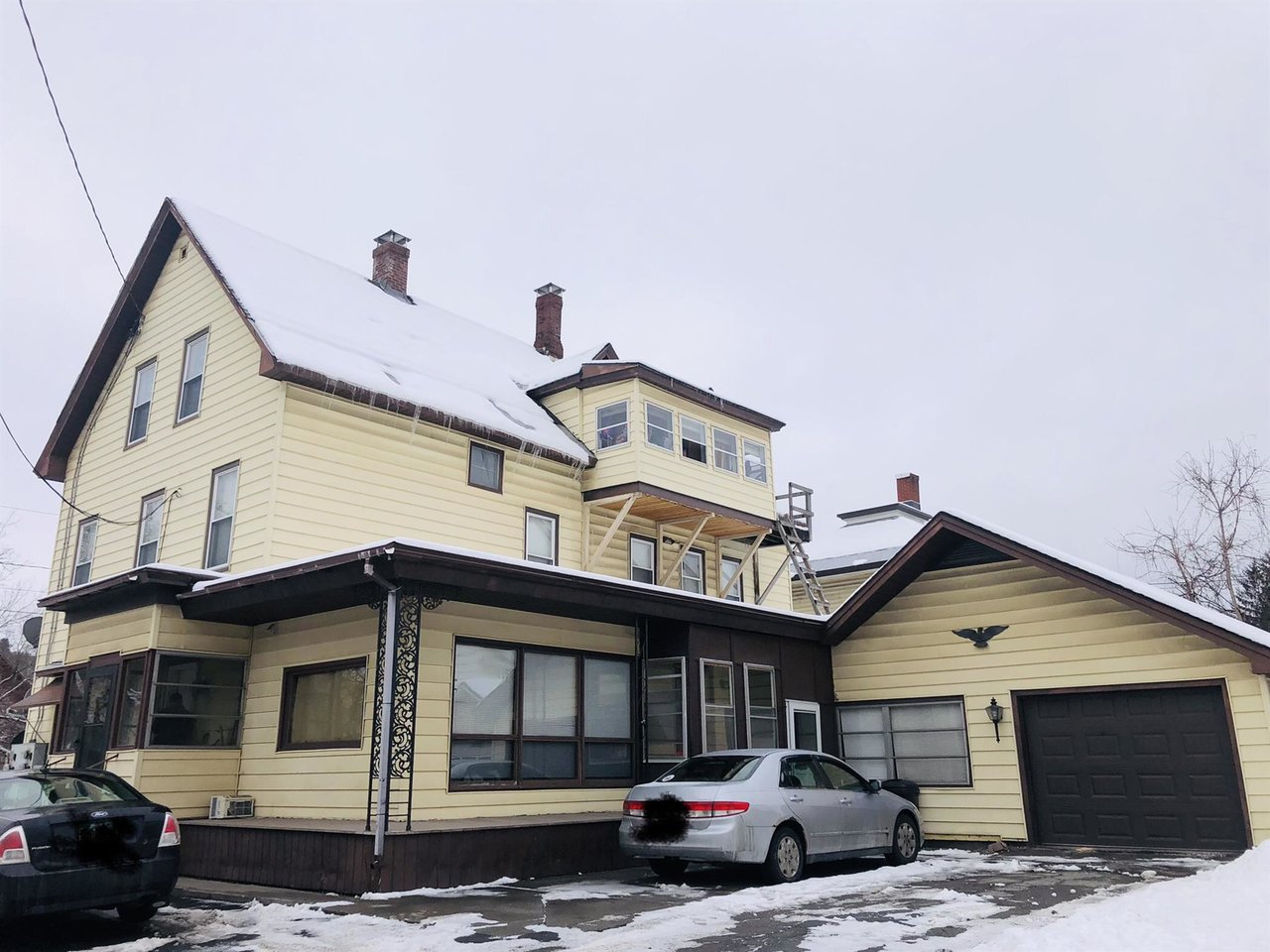 17 Laurel Street