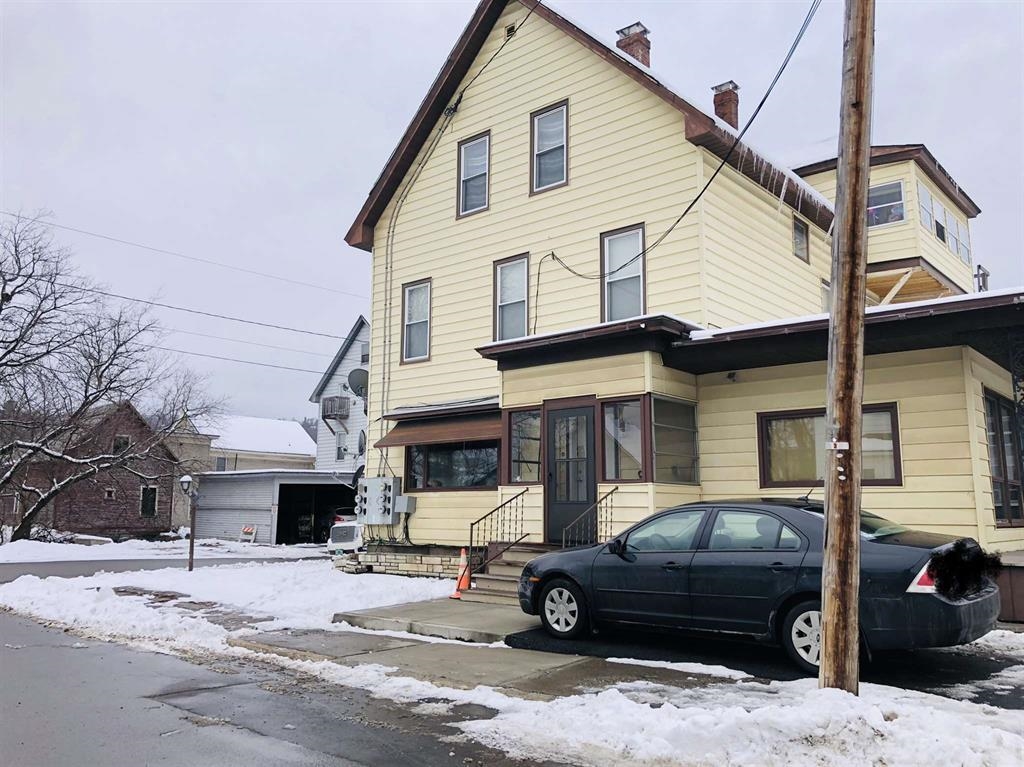 17 Laurel Street