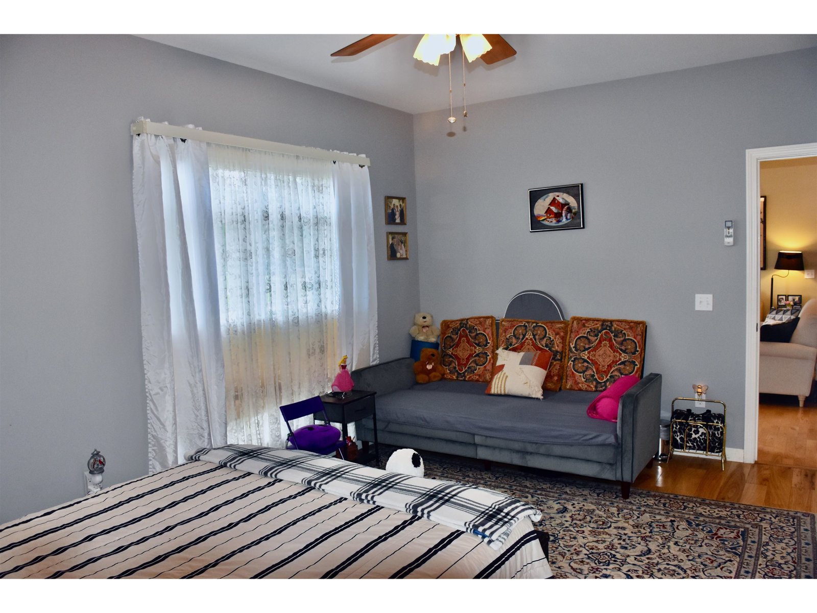 17 Madison Drive, Unit Unit 8 Triplex