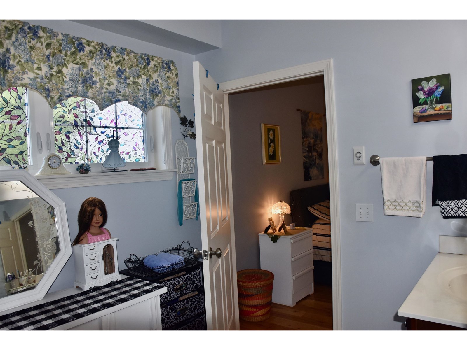 17 Madison Drive, Unit Unit 8 Triplex