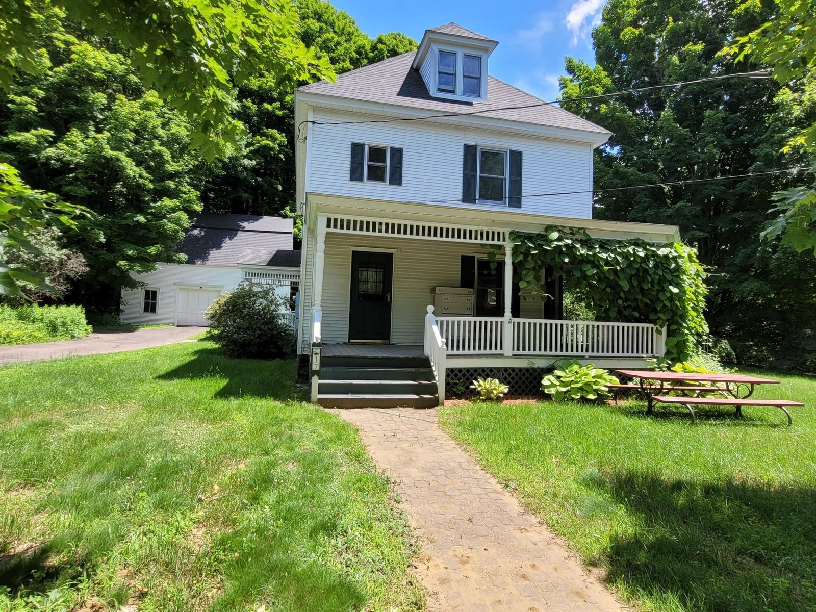 17 Maplewood Avenue, Milton