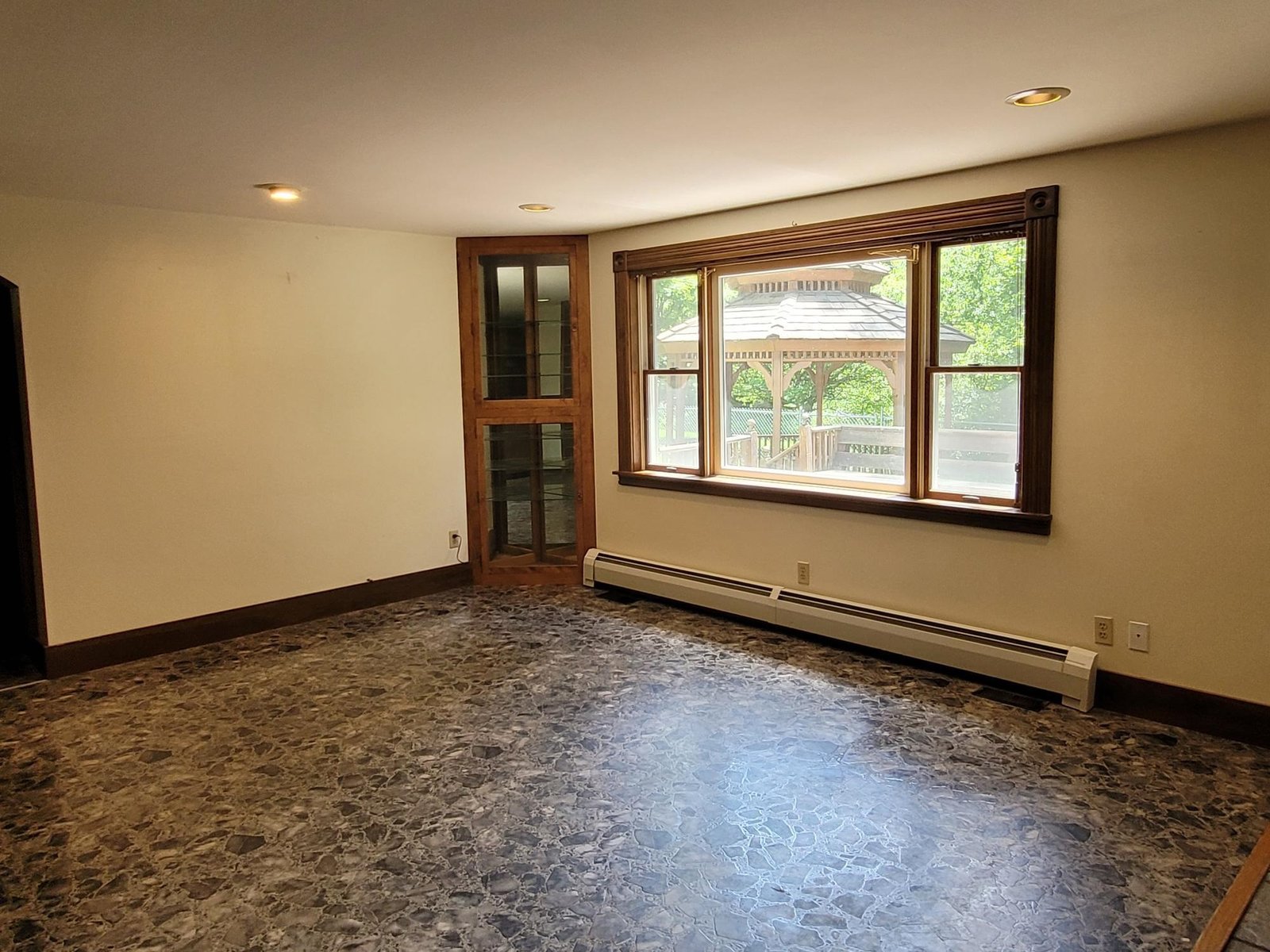 17 Maplewood Avenue