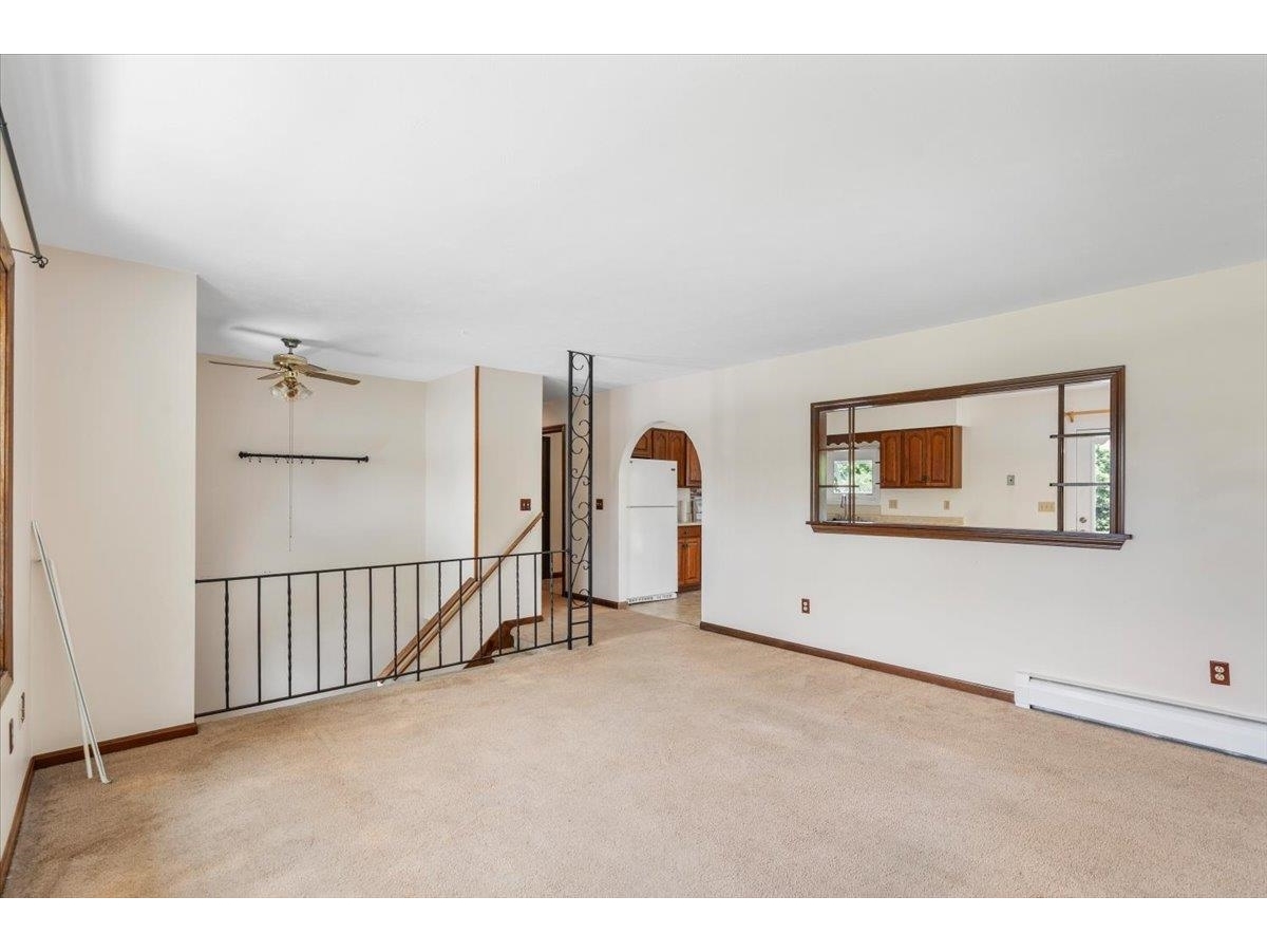 17 Meadowbrook Lane
