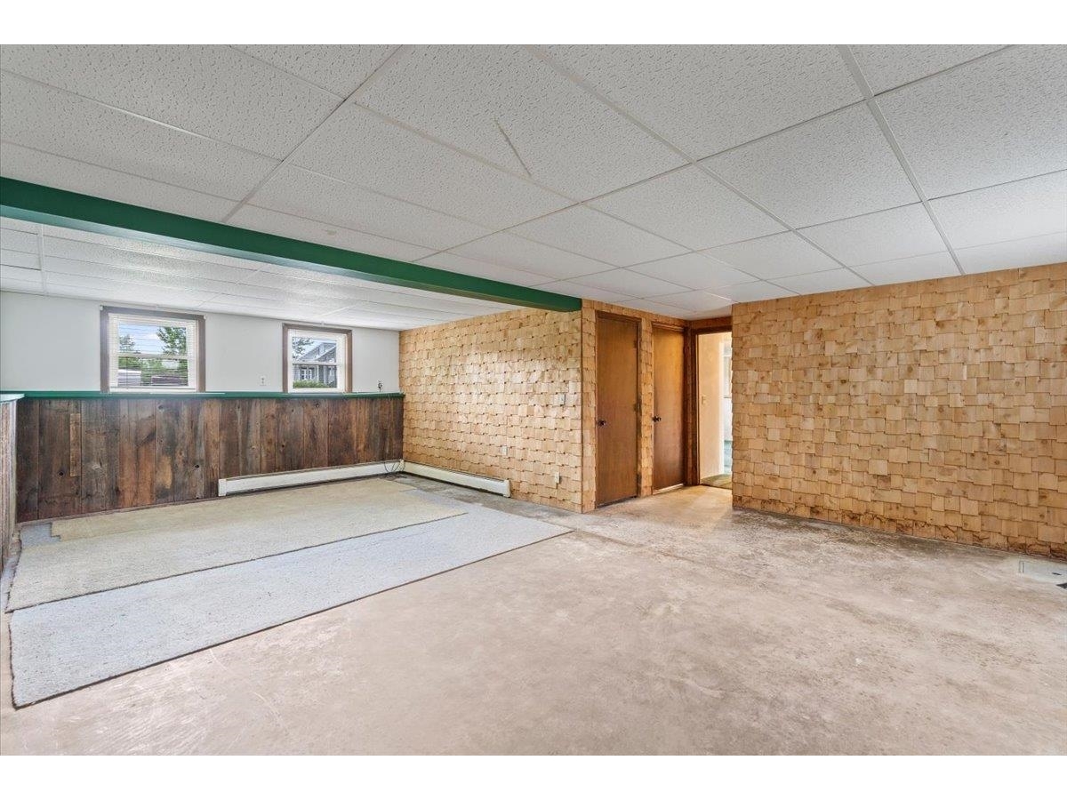 17 Meadowbrook Lane