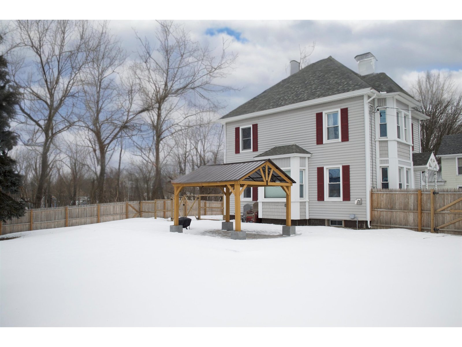 Fenced Yard & Gazebo