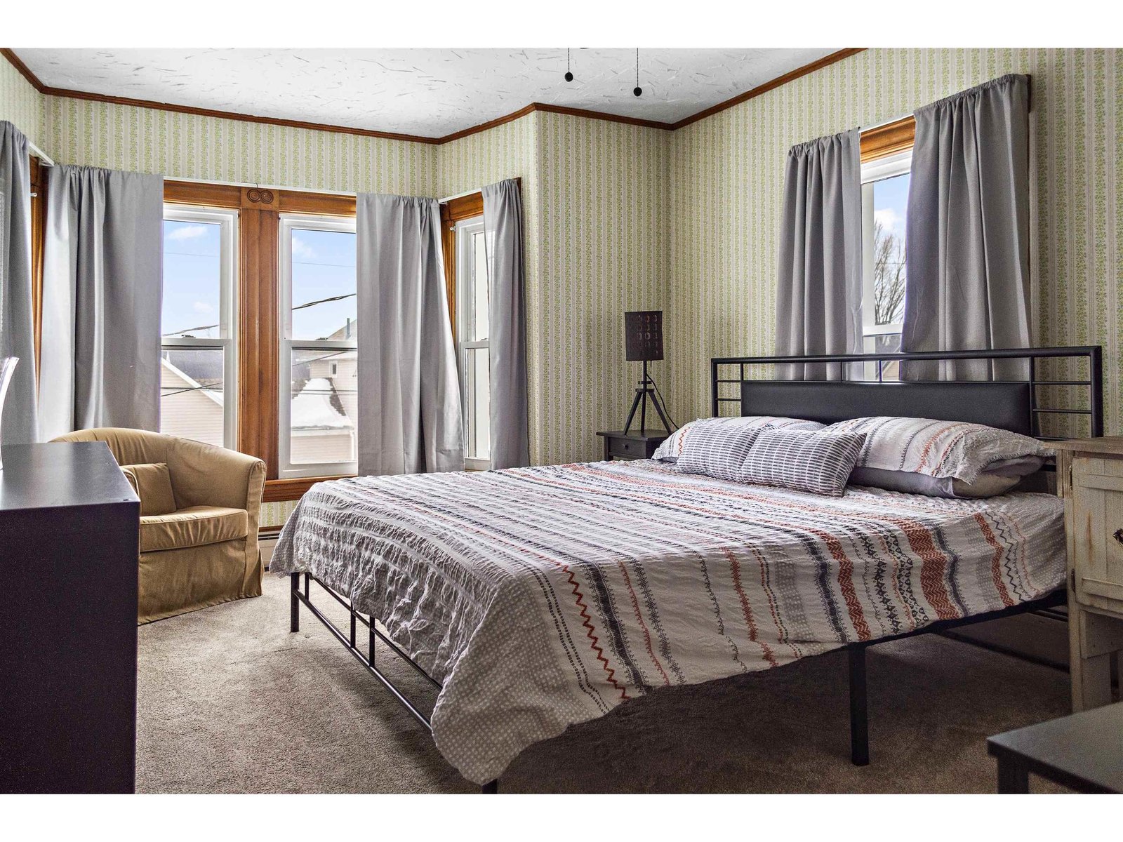 Bedroom #1