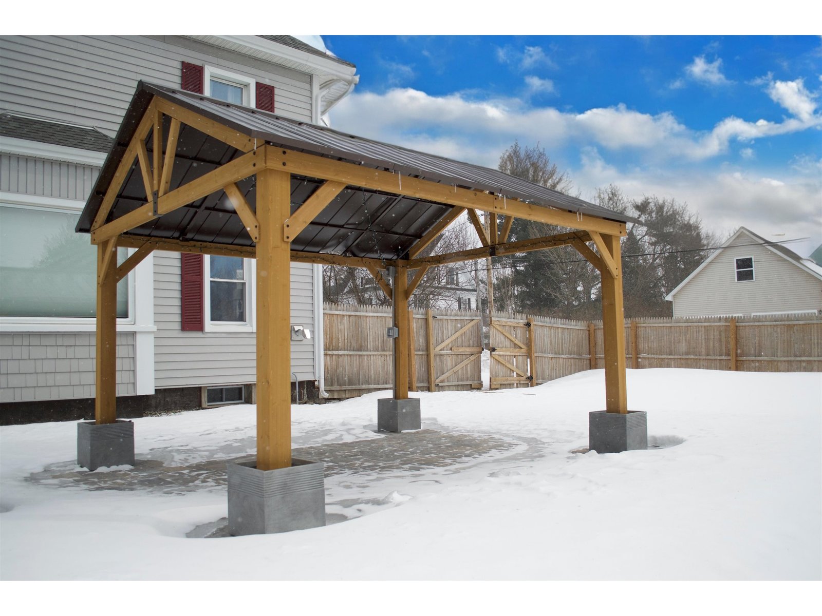 Fenced Yard & Gazebo