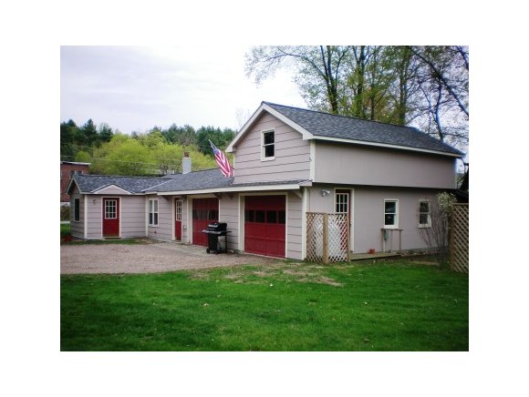 17 Saw Mill Rd