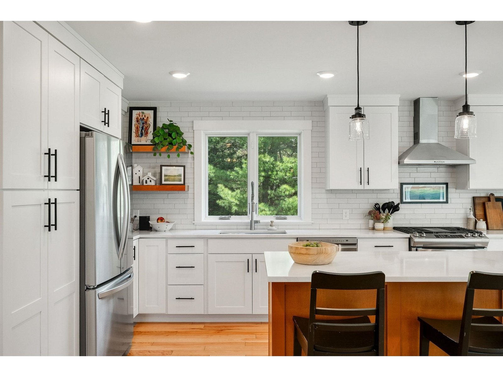 17 Winding Brook Road