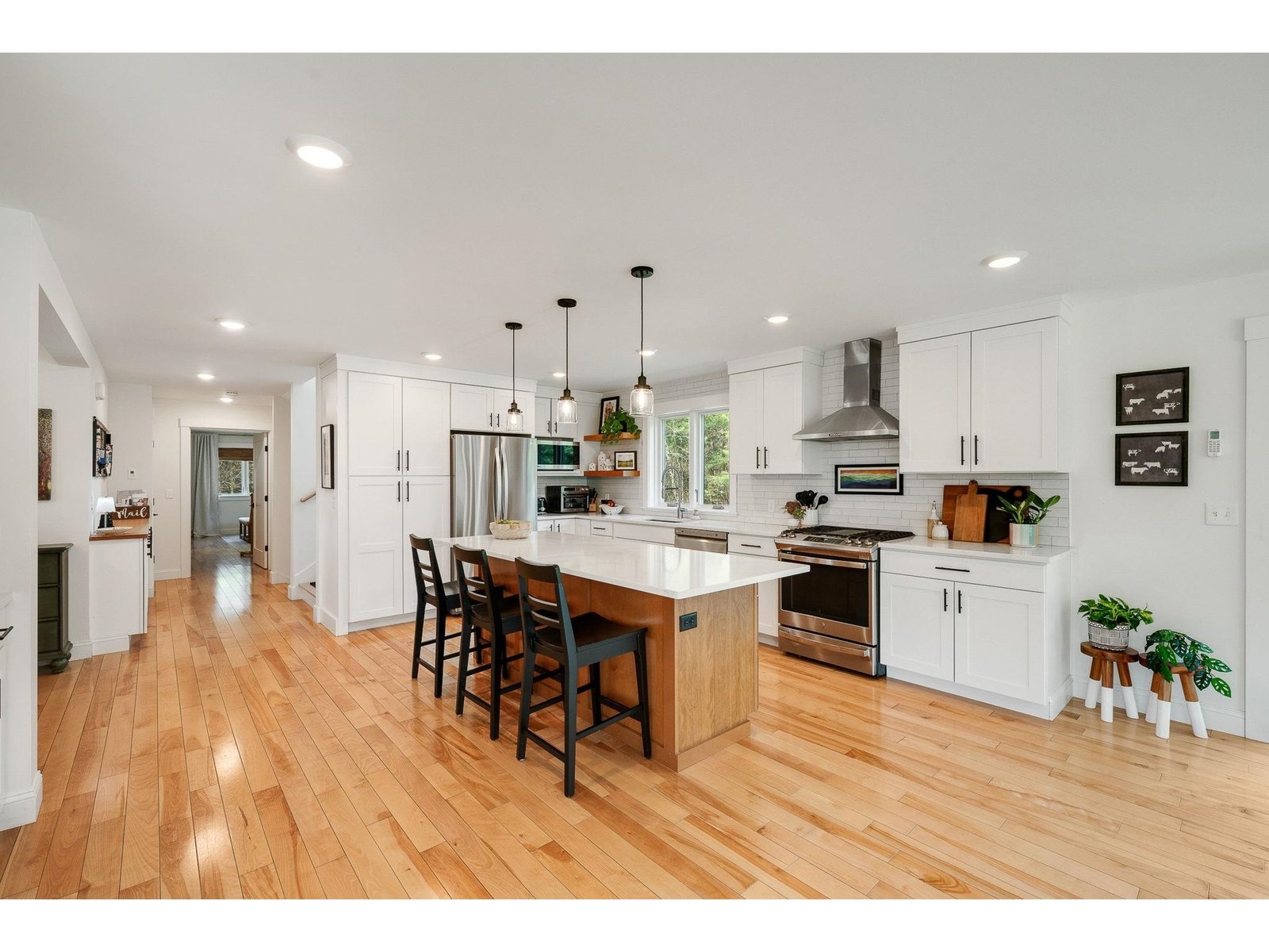 17 Winding Brook Road