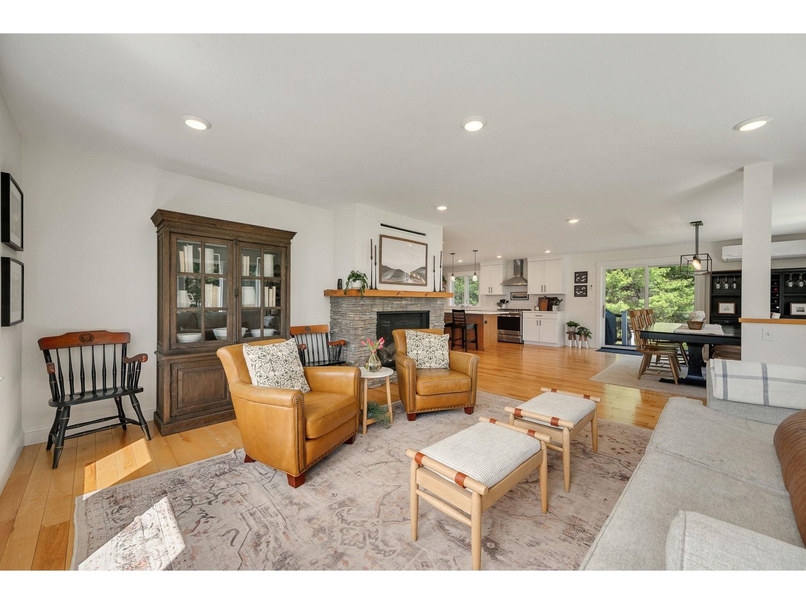 17 Winding Brook Road