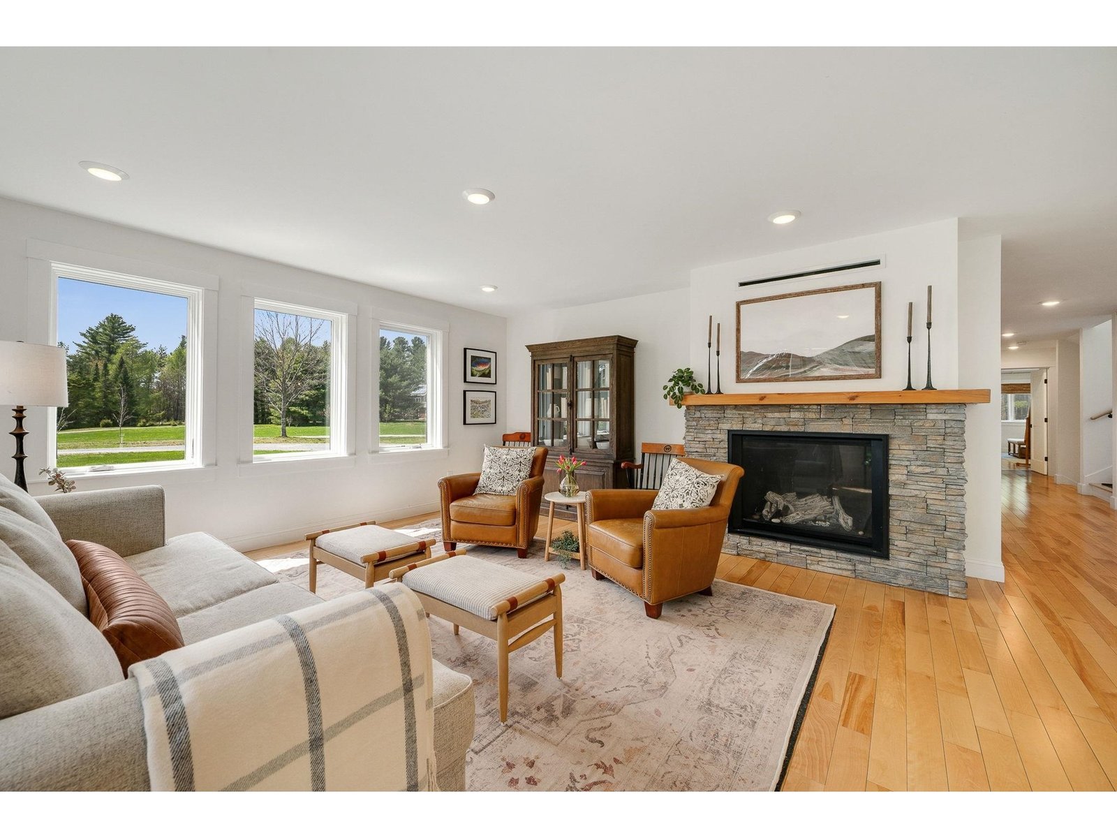 17 Winding Brook Road
