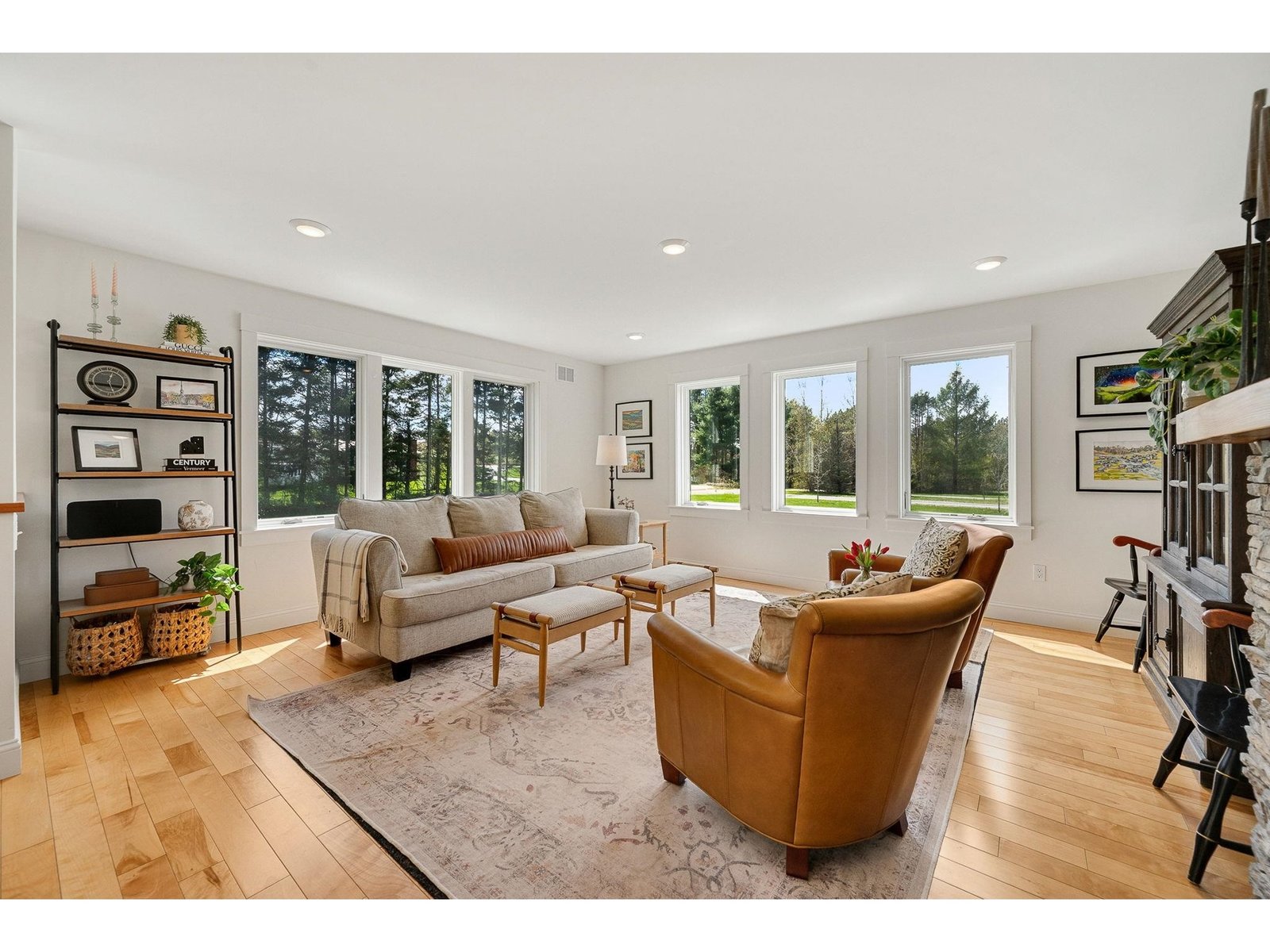 17 Winding Brook Road