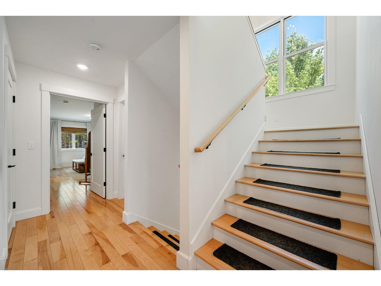17 Winding Brook Road