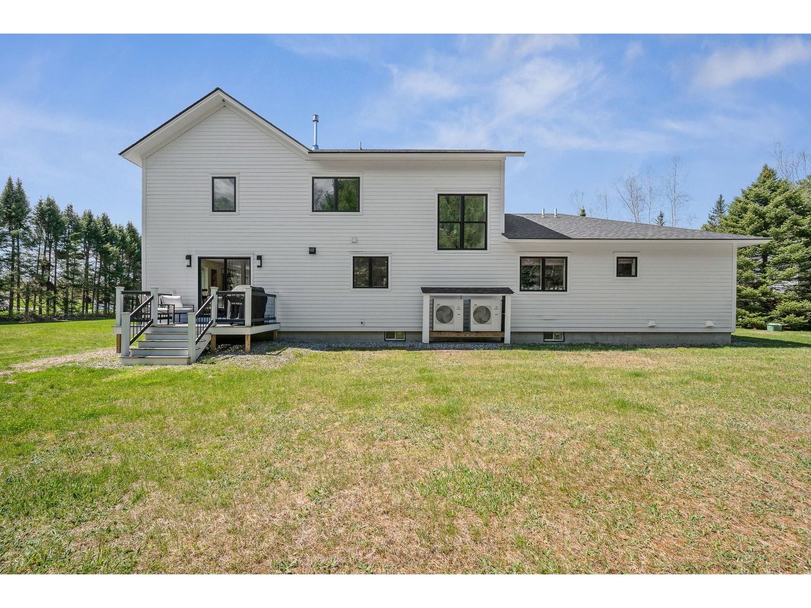17 Winding Brook Road