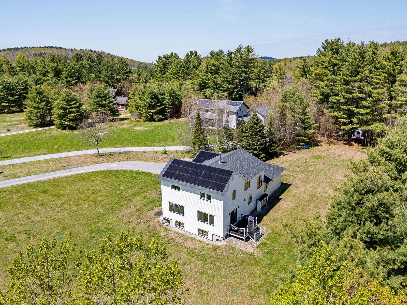 17 Winding Brook Road