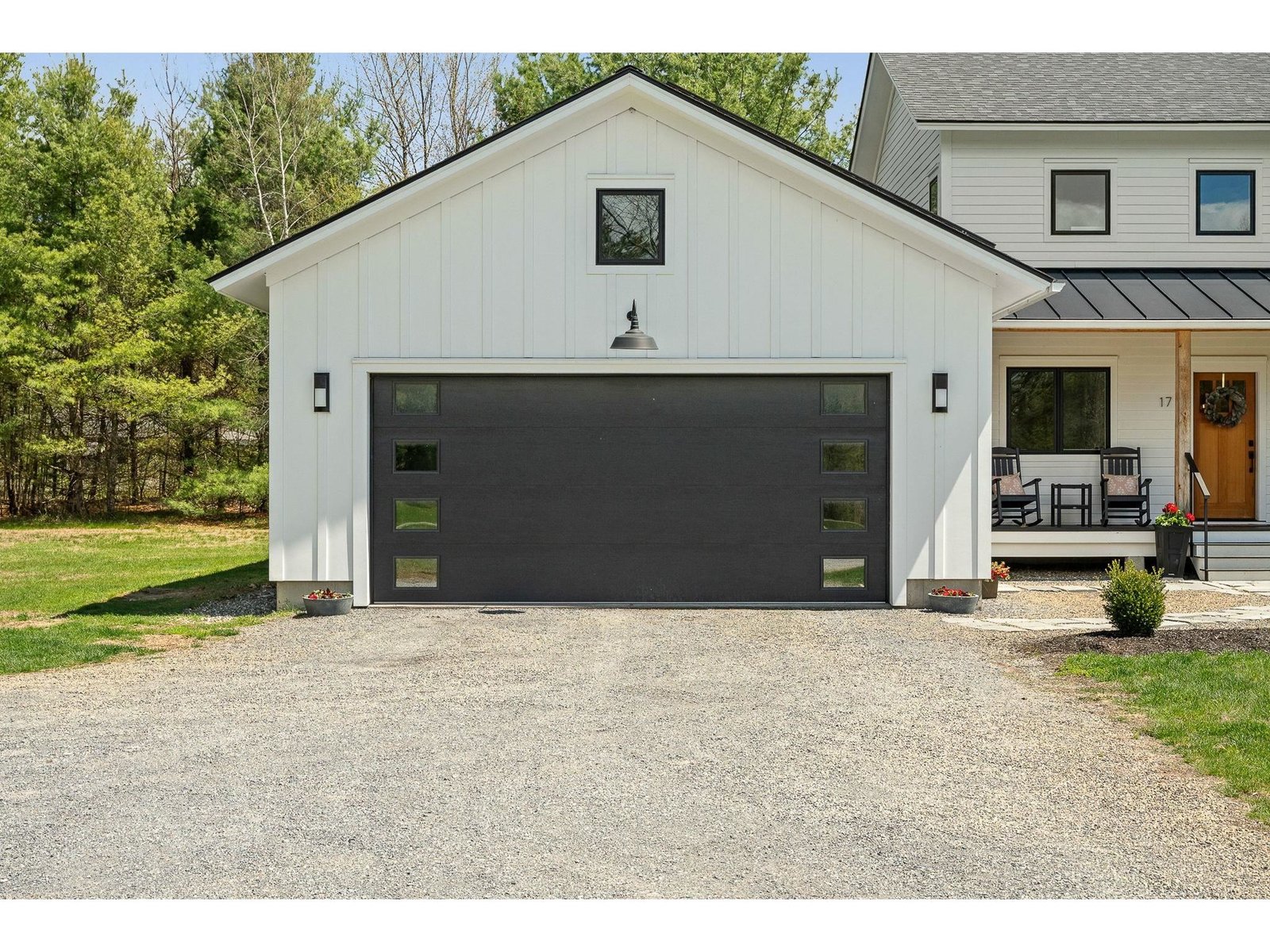 17 Winding Brook Road