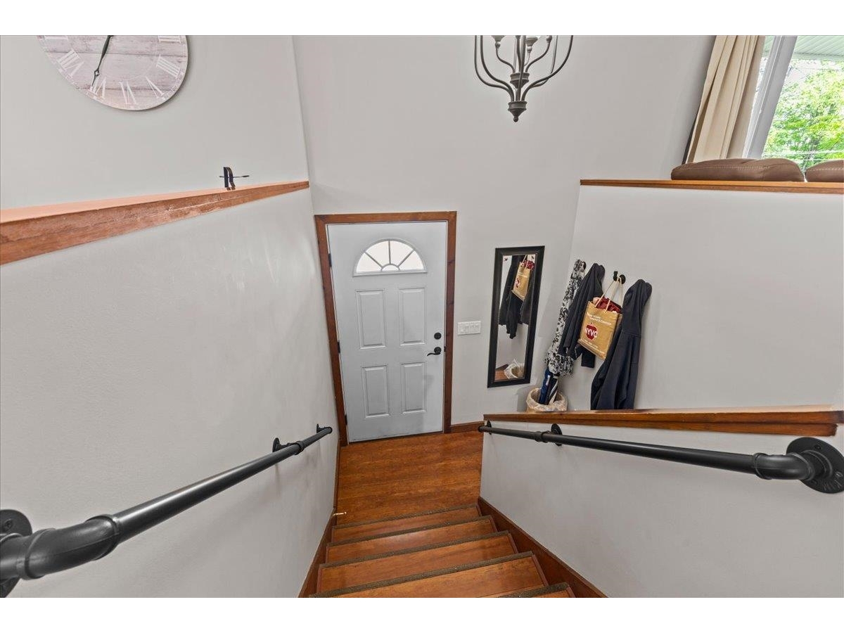 17 Woodland Drive
