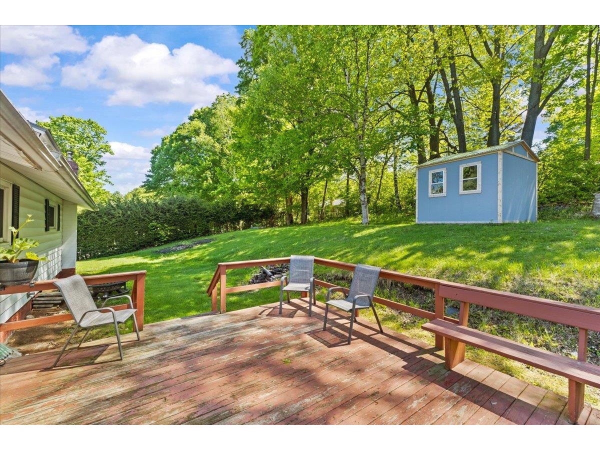 17 Woodland Drive