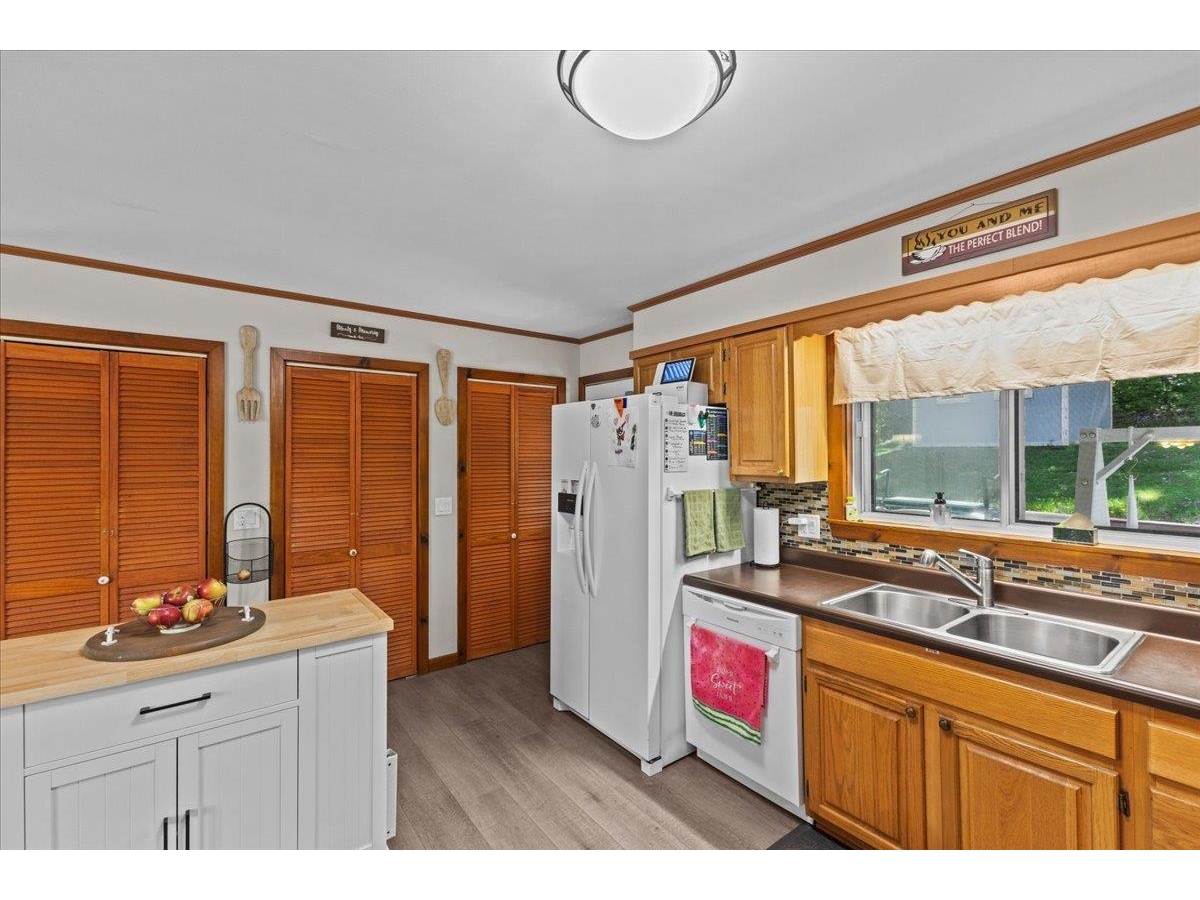 17 Woodland Drive