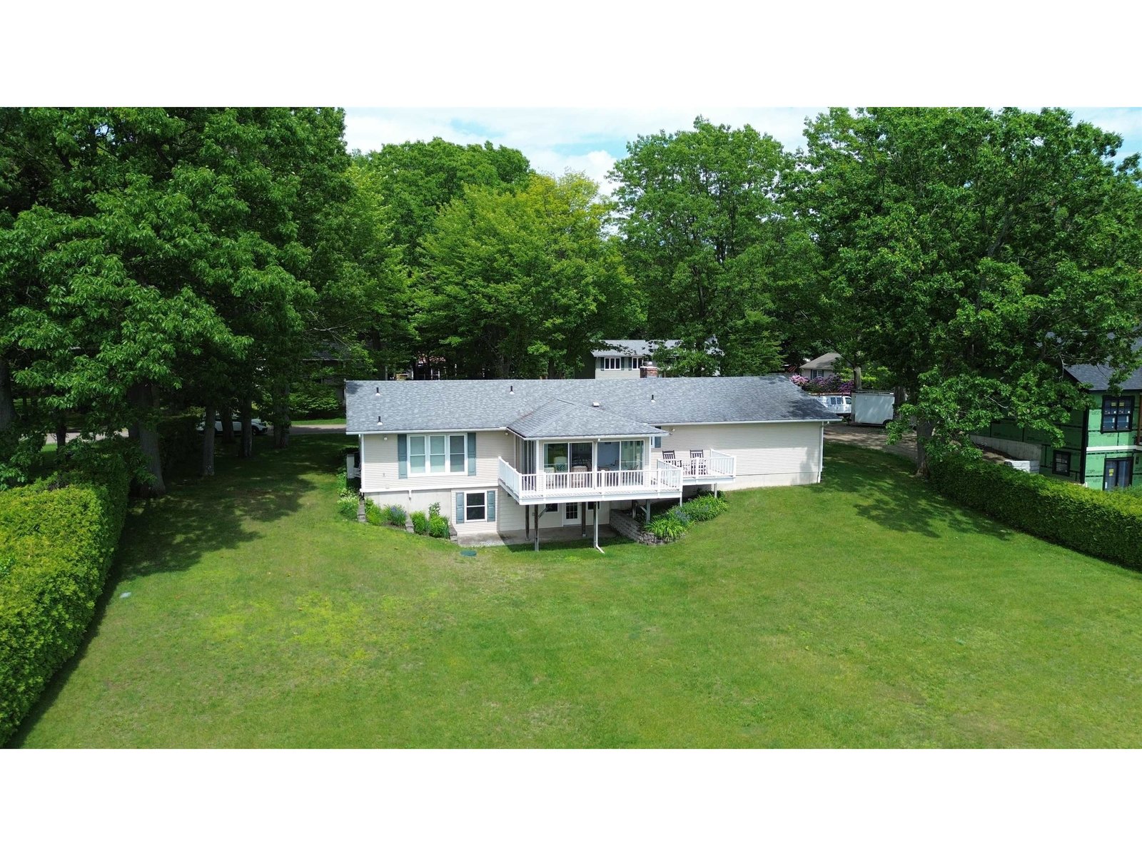 170 Biscayne Heights