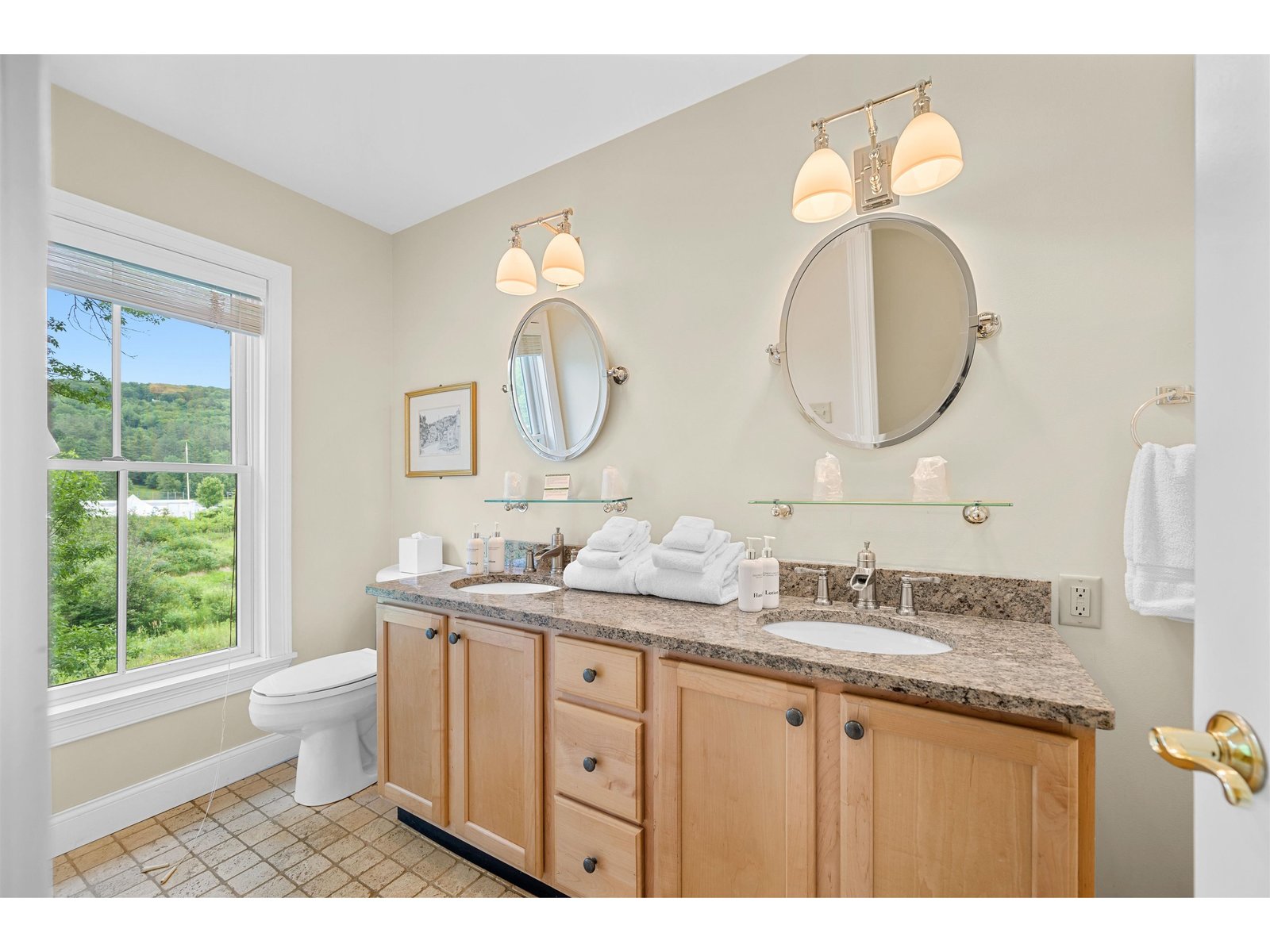 Second Floor Full Bath