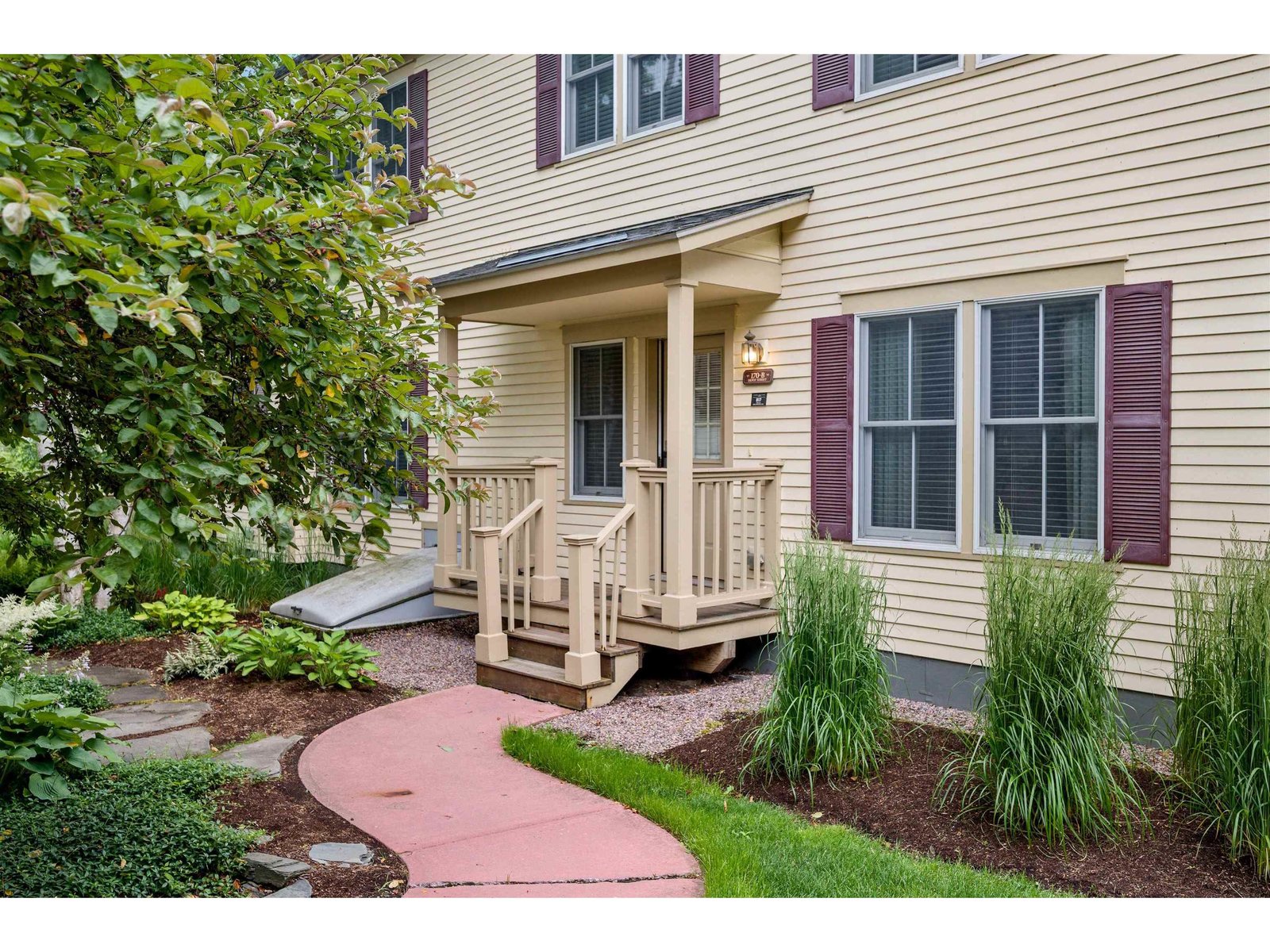 Entry to 170 B
