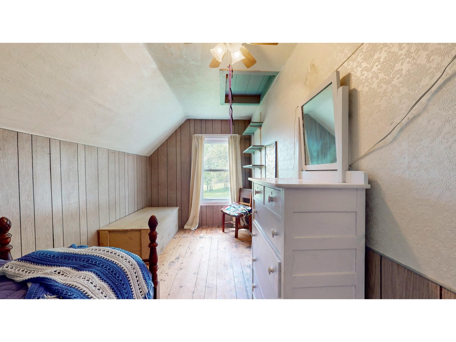 1703 Crown Point Road