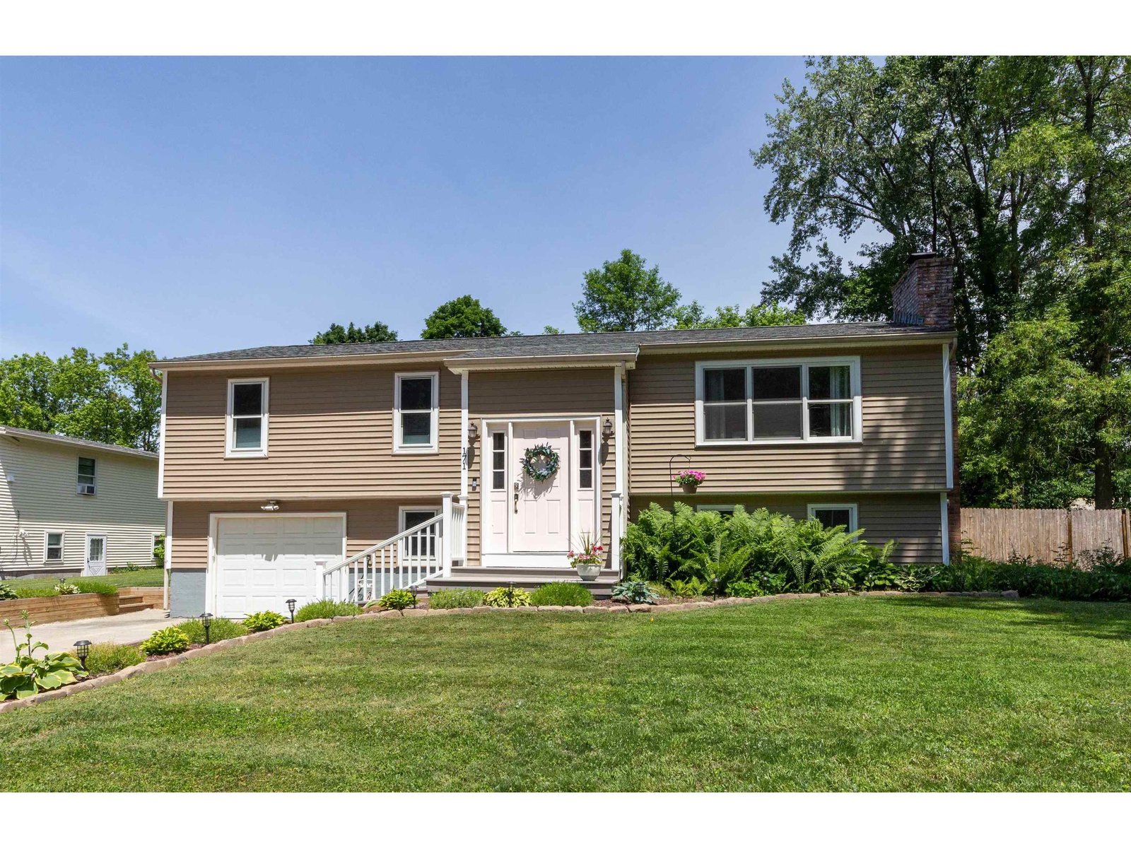 171 Richmond Drive