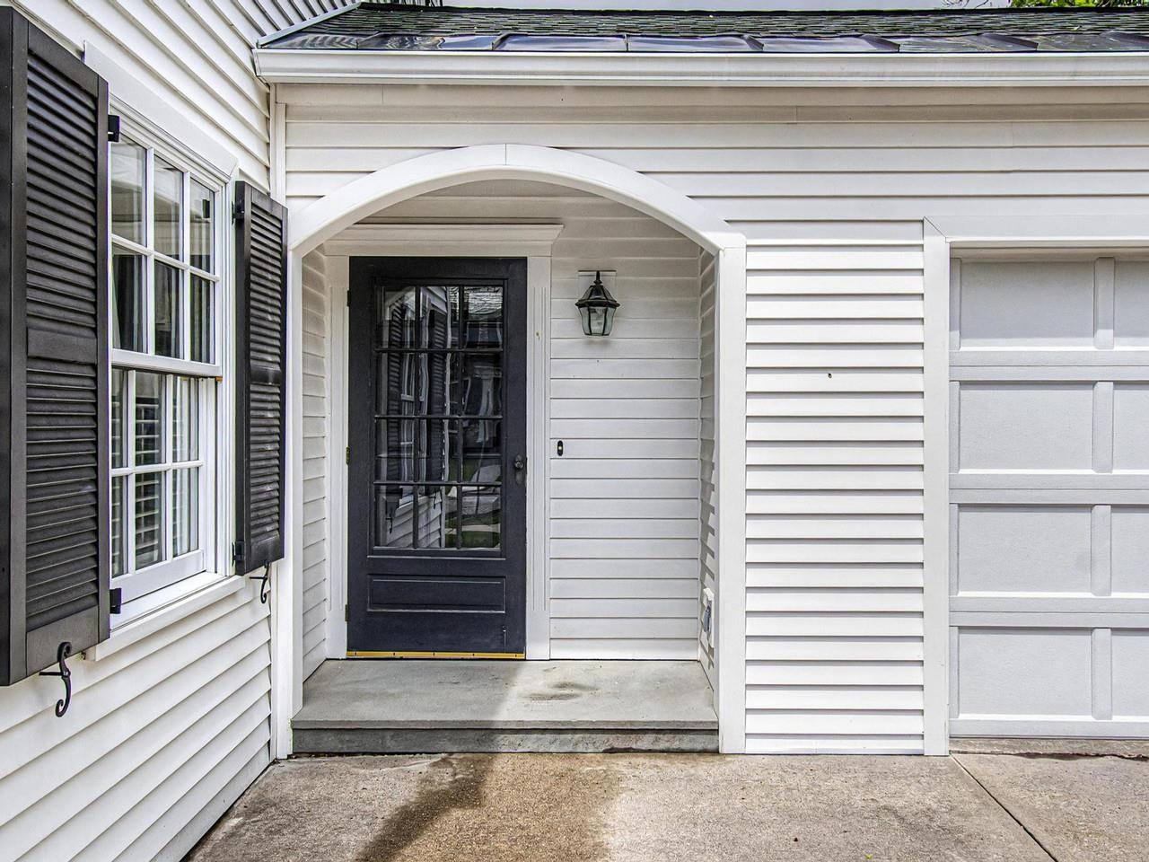 Covered mudroom entry