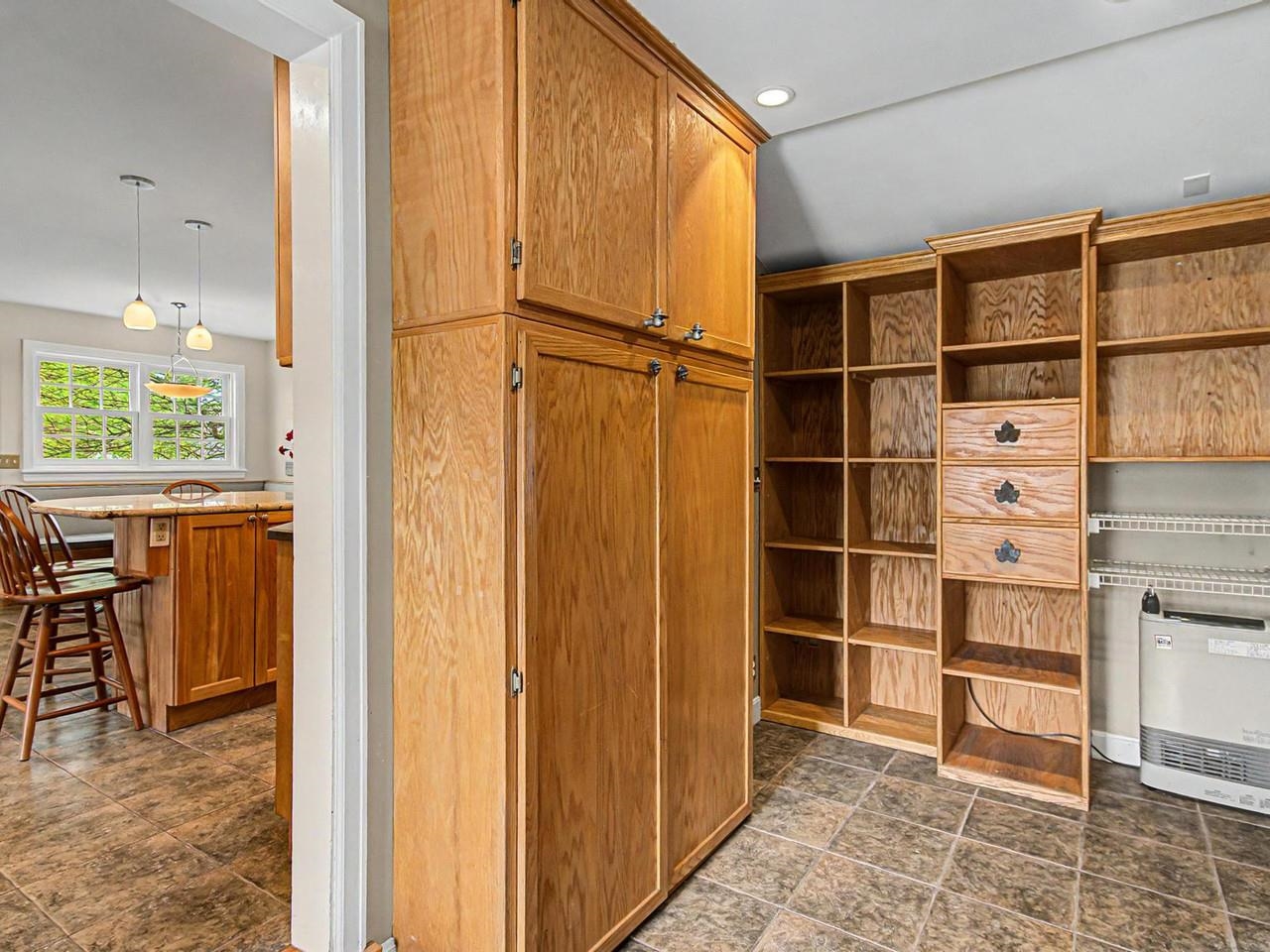 Built-in cubbies make it tidy