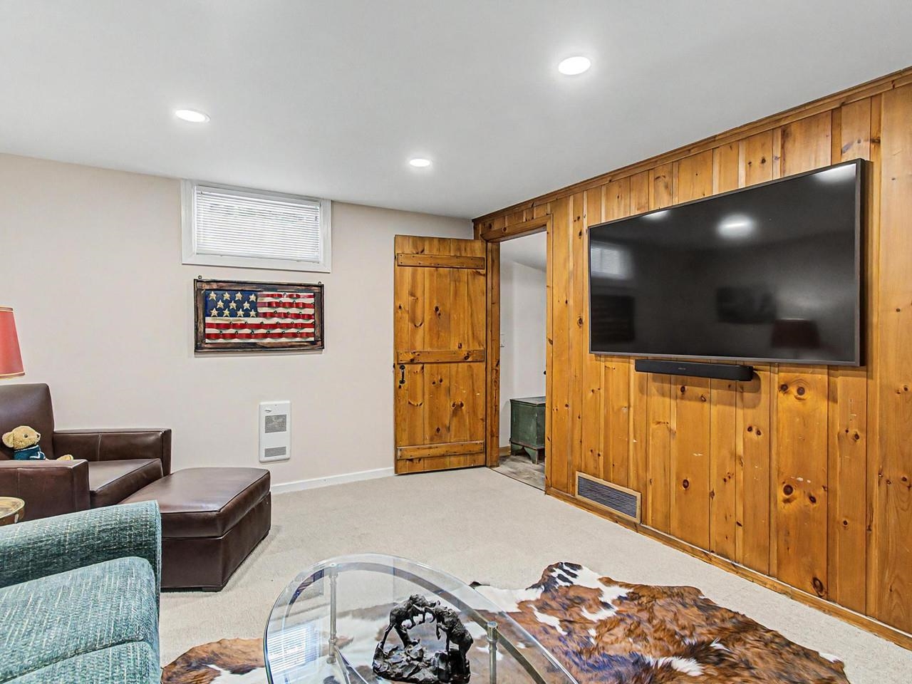 Nice lower level space