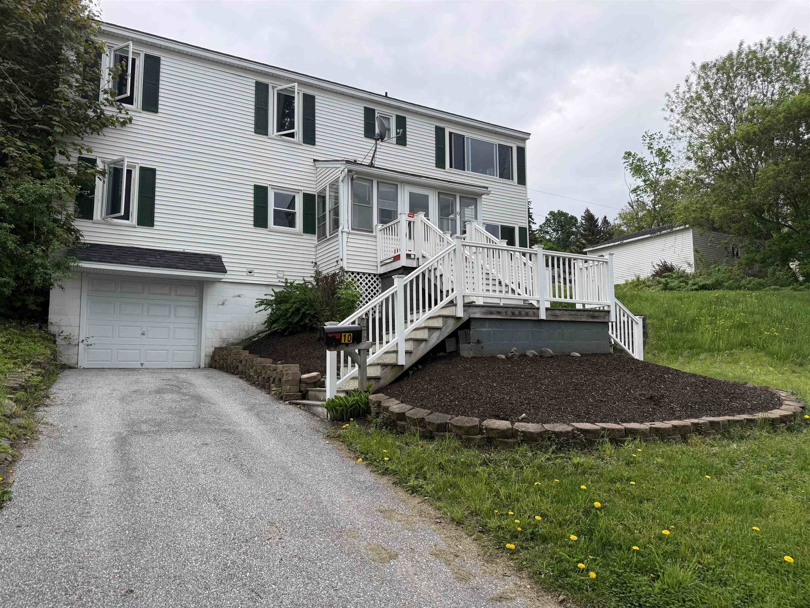 10 Donnelly Court (Lower Unit Entrance)