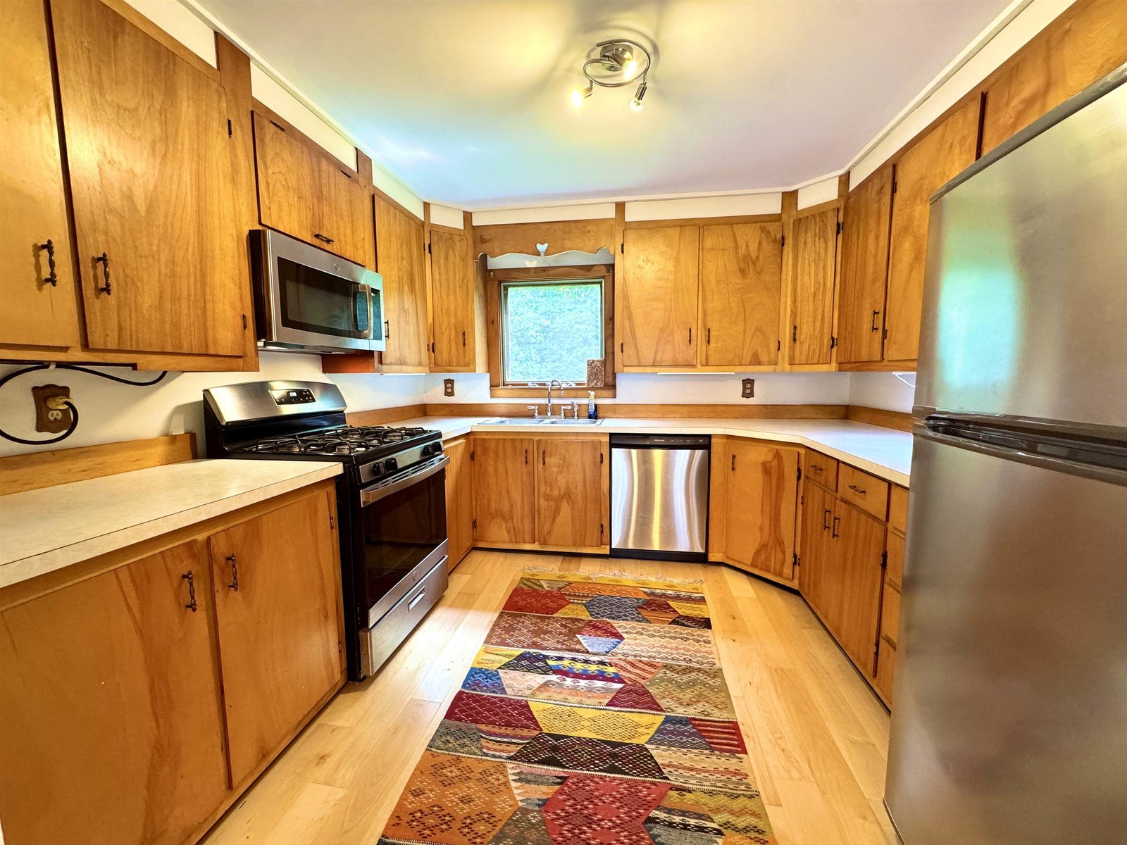1723 Lightening Ridge Road