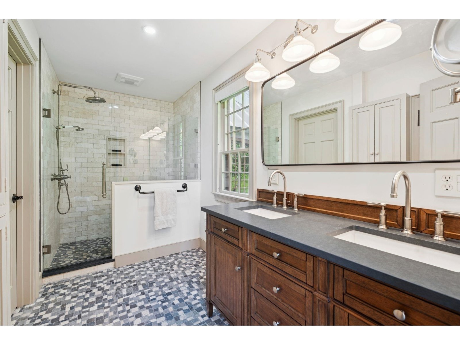 1726 Skitchewaug Trail
