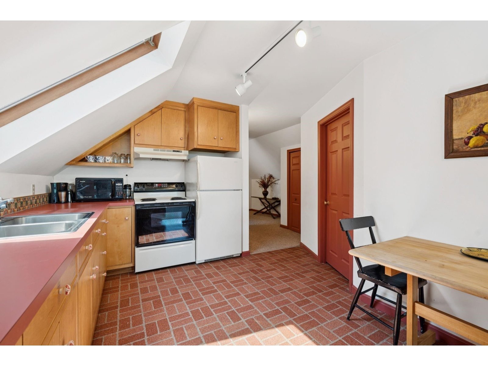 1726 Skitchewaug Trail