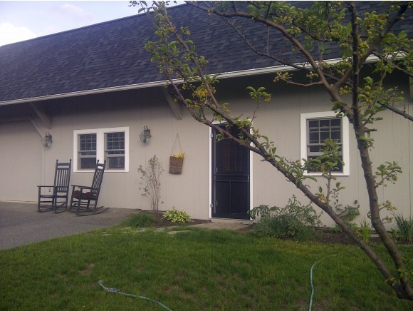 1729 Stowe Hollow