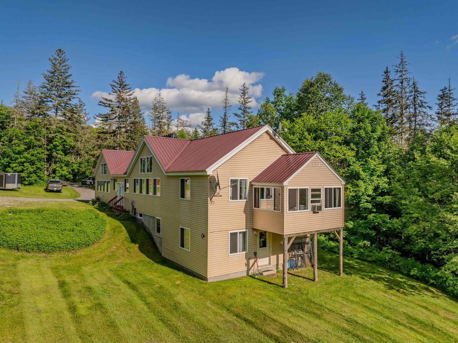 1736 Grimes Road