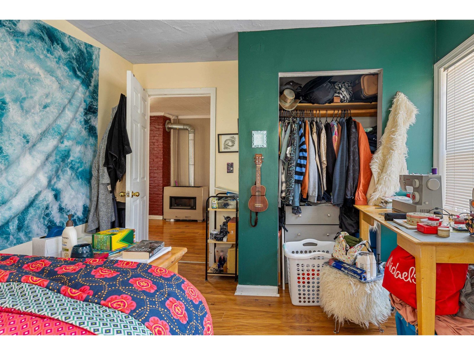 174 (Upper): Bedroom 3
